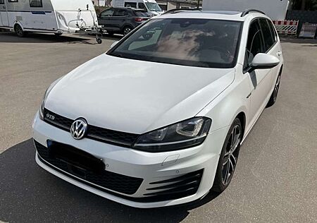 VW Golf Variant Volkswagen GTD BMT