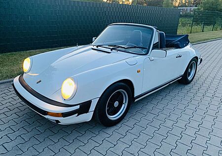 Porsche 911 Carrera Cabriolet
