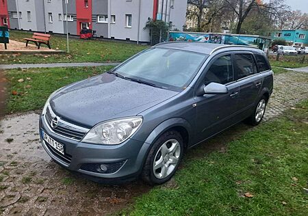 Opel Astra 1.9 CDTI Caravan DPF Automatik Cosmo