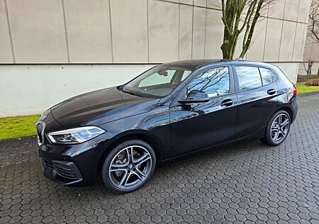 BMW 118i 118 Aut. Advantage Navi LED PDC