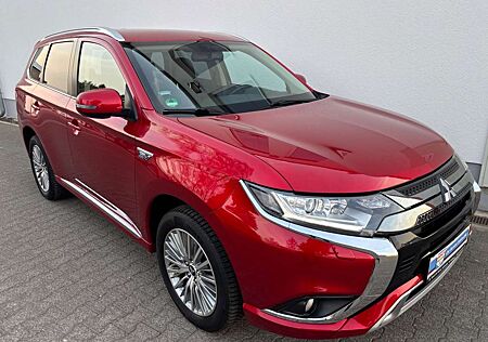 Mitsubishi Outlander 2.4 MIVEC PLUG-IN HYBRID 4WD Spirit