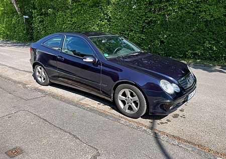 Mercedes-Benz C 220 C-Klasse Sportcoupe Diesel CDI Sportcoupe