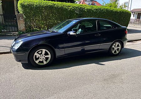 Mercedes-Benz C 220 C-Klasse Sportcoupe Diesel CDI Sportcoupe