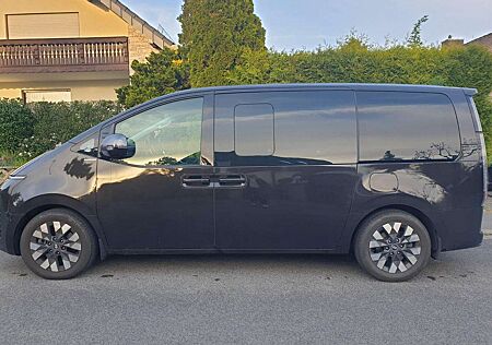 Hyundai Staria 2.2 CRDi Signature