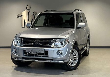 Mitsubishi Pajero 3,2 DI-D Instyle TOP Automatik 4WD * 1A *