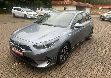 Kia Cee'd Ceed / Ceed 1.0 T-GDI 100 OPF Vision