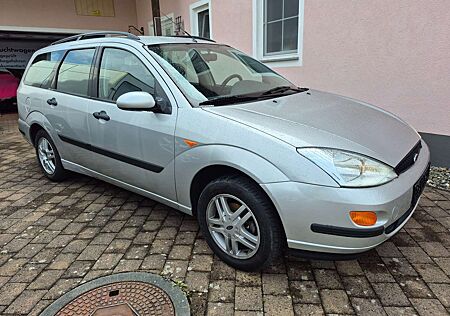 Ford Focus Turnier Ghia