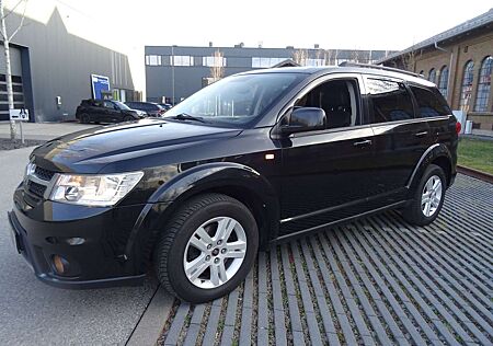 Fiat Freemont Urban AWD-7-Stitzer-Leder-integrierte Kindersitze