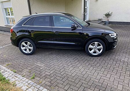 Audi Q3 2.0 TDI/S-Line/2.Hd/Navi/AHK/Temp/Schwarz