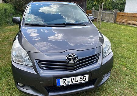 Toyota Verso 1.8 Edition