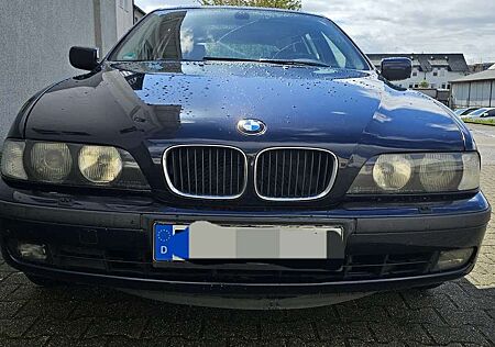 BMW 528i 528 touring