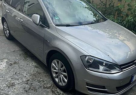 VW Golf Variant Volkswagen 2.0 TDI BlueMotion Technology Highline