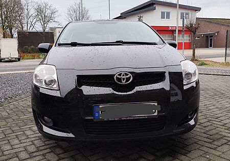 Toyota Auris 1.6 VVT-i Sol