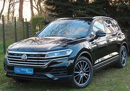 VW Touareg Volkswagen Basis 4Motion "Schwarz-Leder-AHK"