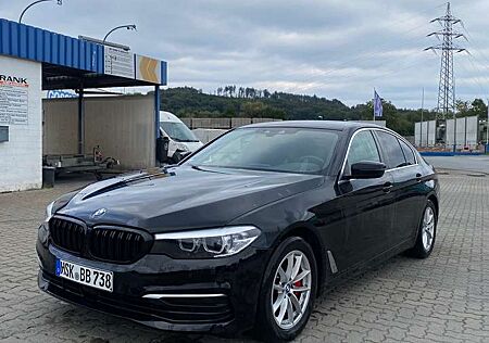 BMW 540 d xDrive SAG AHK STDHZ ACC Navi Kamera DispKey