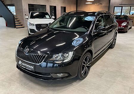 Skoda Superb Combi 2.0TDI DSG Exclusive AHK Navi Xenon