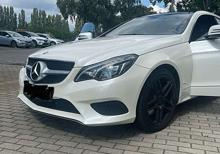 Mercedes-Benz E 400 Coupe *AMG-Line*Sitzbelüftung*Pano-Dach*