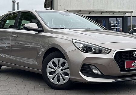 Hyundai i30 TÜV AU NEU*KLIMA*PDC*TEMPOMAT*