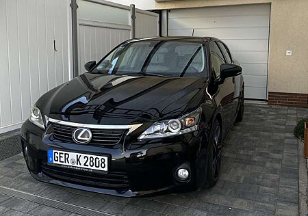 Lexus CT 200h