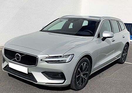 Volvo V60 B4 Mild Hybrid Kamera PDC Momentum Pro