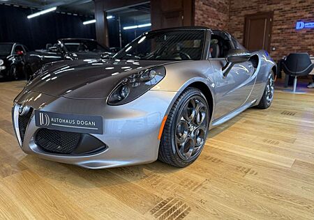 Alfa Romeo 4C Spider*Carbon*Sportabgas*Bi-LED*