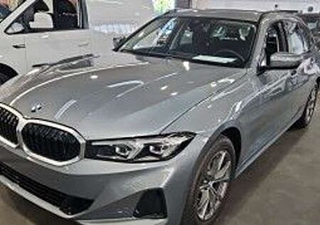 BMW 320 d T x-Drive SHADOW*WIDE*4900KM*U-FREI*1HAND
