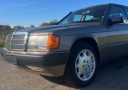 Mercedes-Benz 190 E 1.8