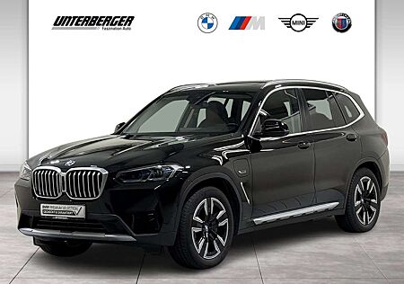 BMW X3 xDrive30e AHK Pano DA PA+ 360° HUD DAB