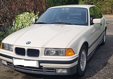 BMW 325i 325