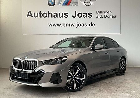 BMW i5 xDrive40 *Sitzbelüftung *AHK *20" LMR DAB