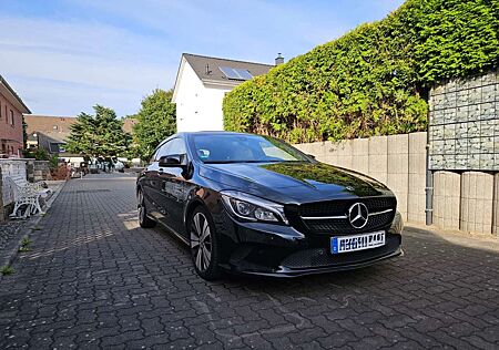Mercedes-Benz CLA 200 CLA Shooting Brake d 7G-DCT UrbanStyle Edition