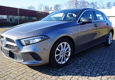 Mercedes-Benz A 250 7G-DCT Progressive - Navi-LED-Leder-PDC