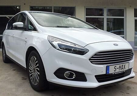 Ford S-Max Titanium 5 Sitzer Navi LED