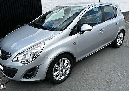 Opel Corsa 1.4 16V150 Jahre