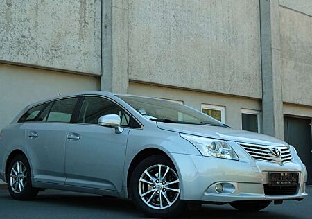 Toyota Avensis 1.6 Edition Kombi/Navi/R.Kamera