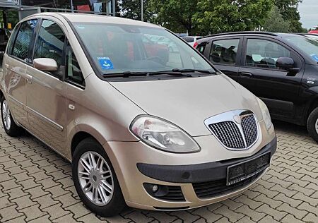 Lancia Musa 1.4 16V Oro DFN