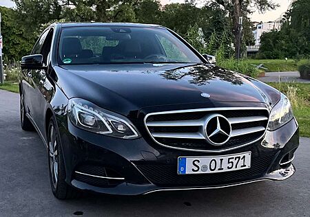 Mercedes-Benz E 220 E-Klasse Diesel CDI DPF BlueEFFICIENCY Elegance