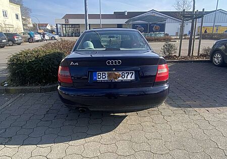Audi A4 1.6