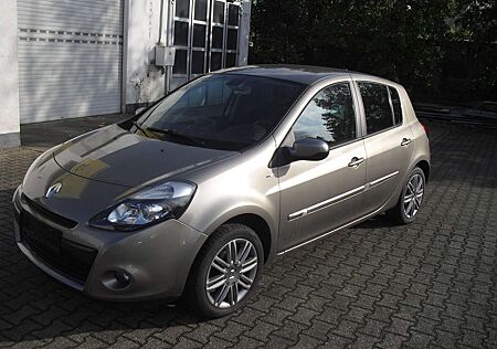 Renault Clio 1.6 16V 110 Aut. NightDay ALU Klimaauto Navi ZV