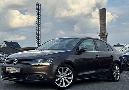 VW Jetta Volkswagen VI Highline/SHZ/NAVI/EURO 5