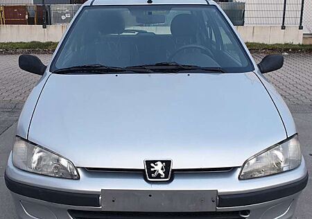 Peugeot 106 106 Presence.Klimaanlage.Zentralverriegelung.Servo