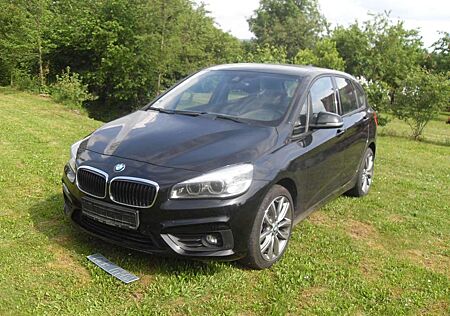 BMW 225i 225 2er Active Tourer Active Tourer Aut. Advantag