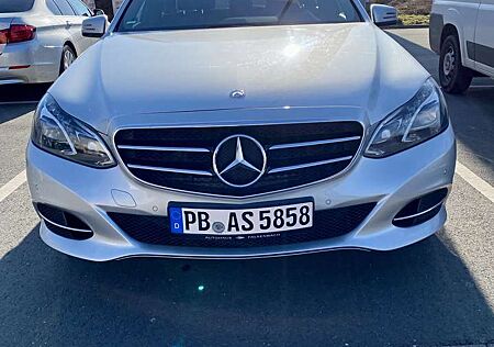Mercedes-Benz E 200 T BlueTEC 7G-TRONIC Elegance