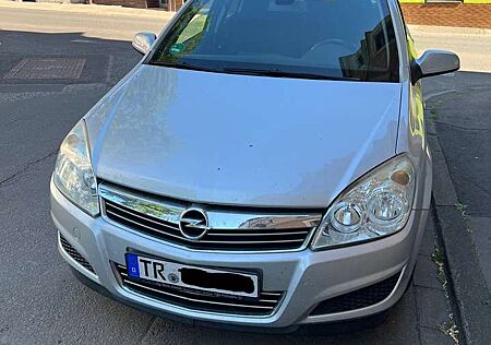 Opel Astra 1.6 Caravan Edition