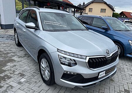 Skoda Kamiq Selection * 5 Jahre Garantie * schwenkbare AHK *