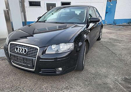 Audi A3 2.0 TDI DPF (DSG) S tronic Ambiente