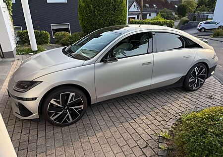 Hyundai IONIQ 6 77 kWh Dynamiq/Uniq Vollausstattung TOP Zustand!