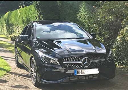 Mercedes-Benz CLA 200 7G-DCT AMG Line