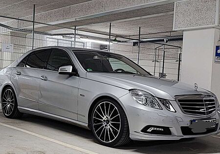 Mercedes-Benz E 350 E-Klasse CGI BlueEFFICIENCY 7G-TRONIC Elegance