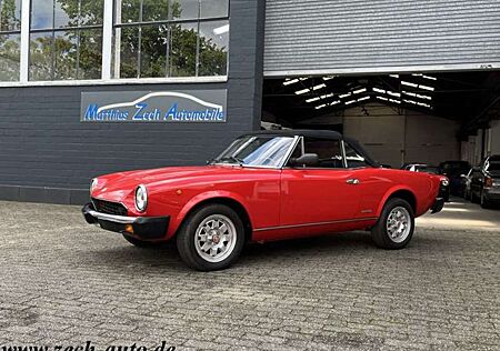 Fiat 124 Spider DS Pininfarina * Leder *